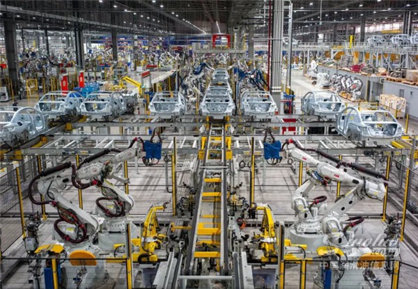 VinFast-builds-second-EV-plant-in-Vietnam-729x505.webp.jpg