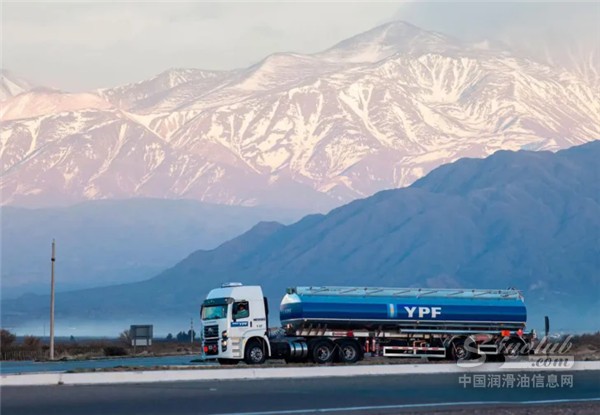 YPF-exclusively-distributes-Chevron-NEXBASE-base-oils-in-Argentina-729x505.webp.jpg